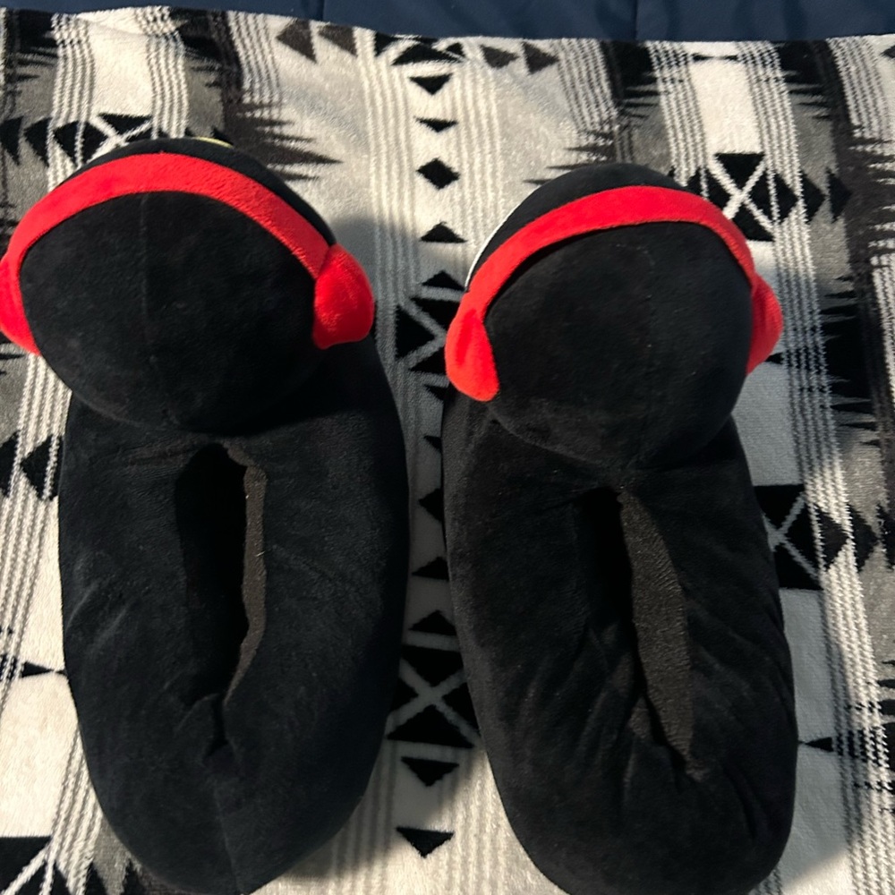 Penguin Slippers with Red Earmuffs w9 m7 - Picture 4 of 5